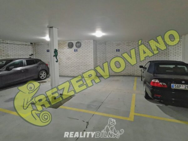 Garážové stání Praha 6